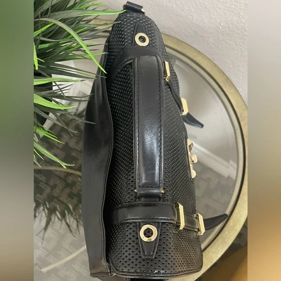Rebecca Minkoff - Gorgeous Black leather Bag, Gold hardware, Crossbody Strap - Picture 9 of 14